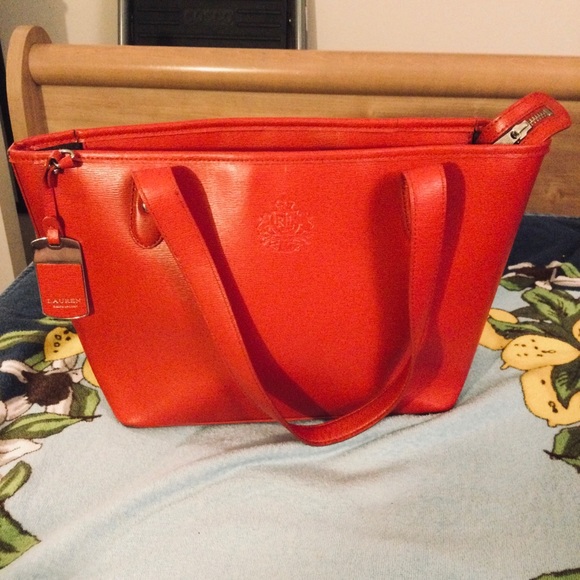 Ralph Lauren Handbags - ⚡️$20 SALE⚡️RALPH LAUREN Leather Bag ❤️